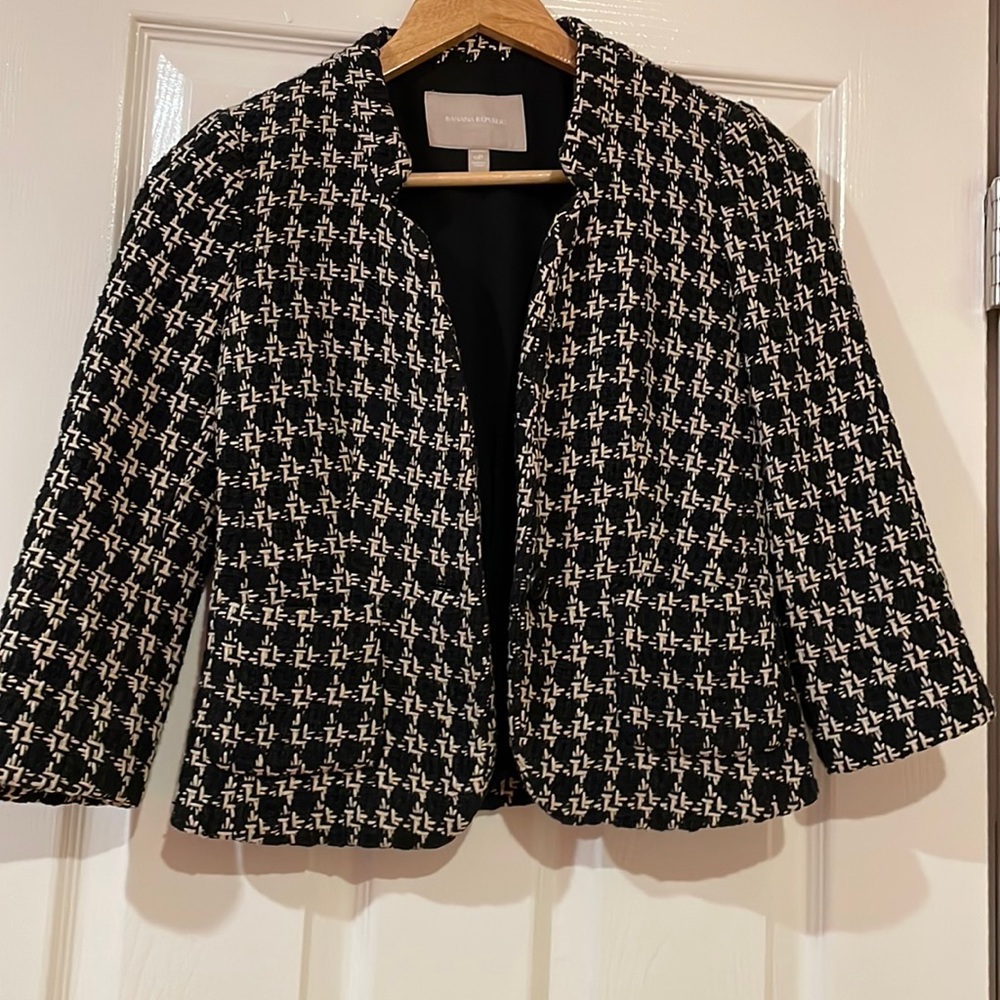 Cropped Banana Republic Blazer